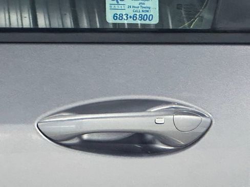 Used 2025 Chevrolet Trax ACTIV w/ Sunroof Package FWD image 17