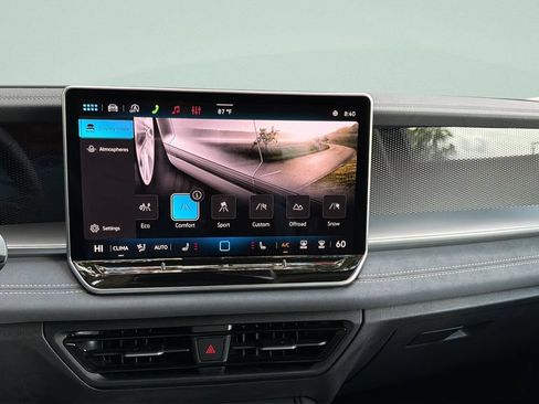 New 2026 Volkswagen Tiguan SE AWD/4WD image 17