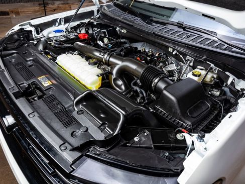 Used 2025 Ford Expedition Platinum w/ Stealth Performance Package image 41