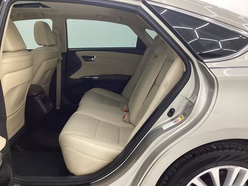 Used 2013 Toyota Avalon Limited image 20