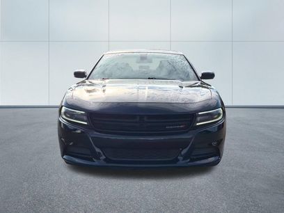 Used 2015 Dodge Charger SE w/ Power Sunroof Group
