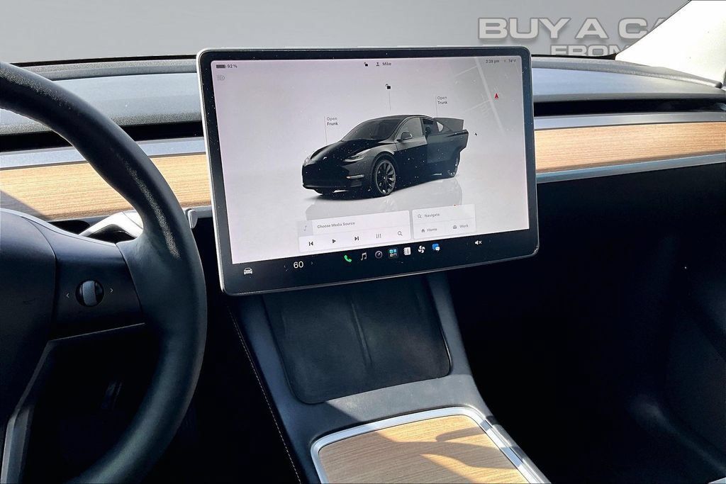 Used 2022 Tesla Model Y Long Range AWD/4WD image 6