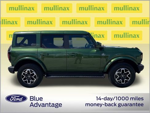 Used 2025 Ford Bronco Outer Banks image 2