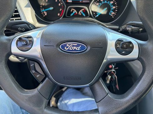 Used 2016 Ford Escape SE w/ SE Cold Weather Package image 14