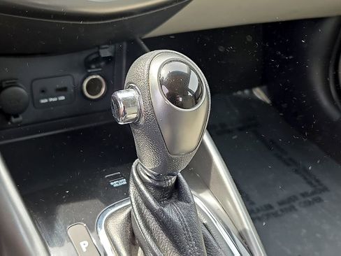 Used 2013 Kia Forte EX w/ Fuel Economy Pkg FWD image 18