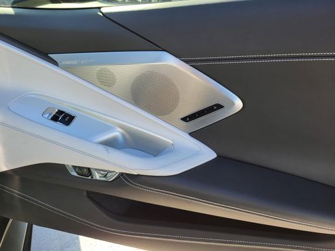 Used 2022 Chevrolet Corvette Stingray Premium Cpe w/ Z51 Performance Package image 7