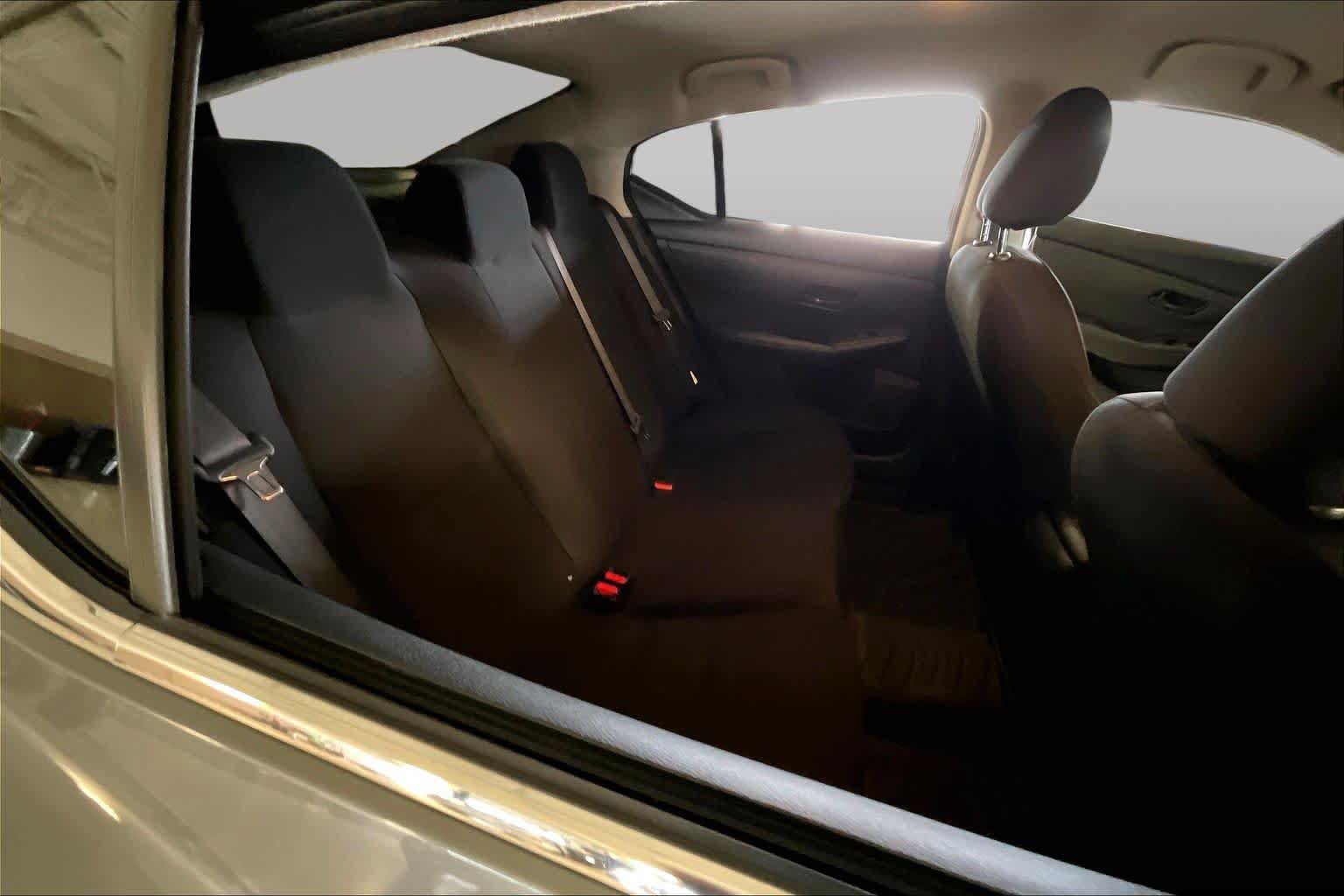 Used 2024 Nissan Sentra S FWD image 17