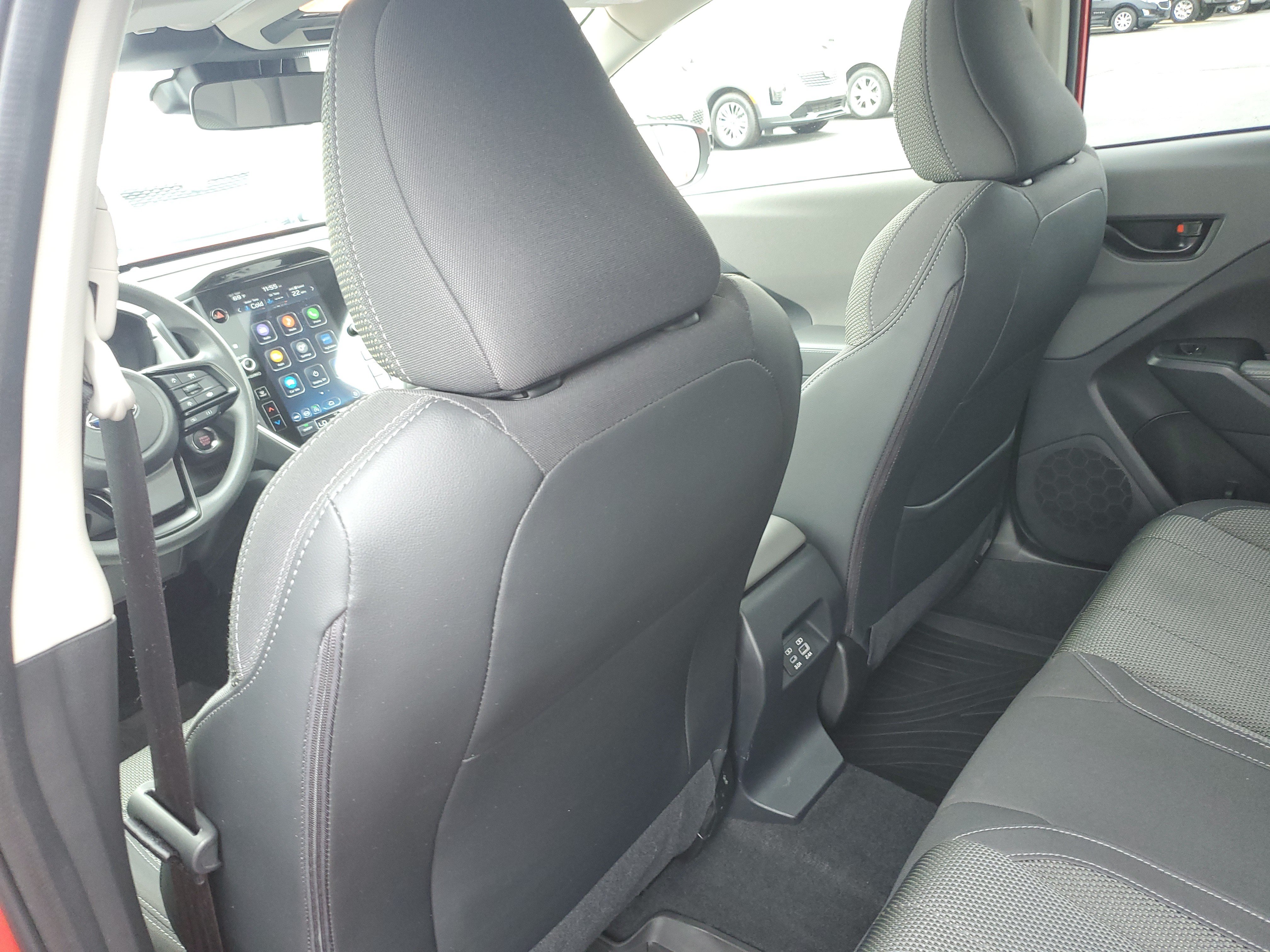 Used 2024 Subaru Crosstrek 2.0i Premium AWD/4WD image 14