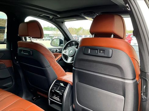 Used 2023 BMW X5 xDrive40i w/ M Sport Package image 21