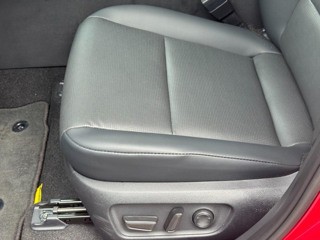Used 2026 Toyota RAV4 XLE Premium AWD/4WD image 23