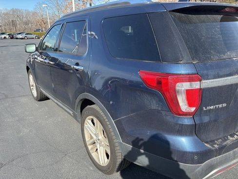 Used 2016 Ford Explorer Limited w/ Equipment Group 301A image 7