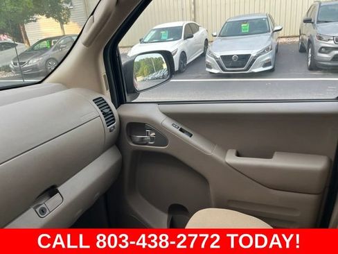 Used 2018 Nissan Frontier SV w/ Value Truck Package RWD image 28