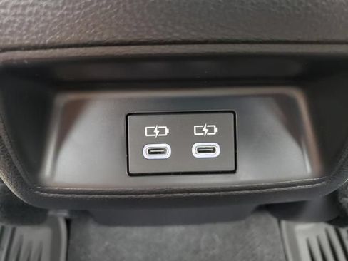 Used 2026 Toyota Corolla LE FWD image 13