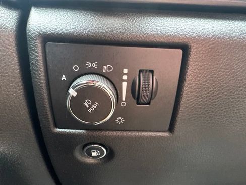 Certified 2020 Jeep Grand Cherokee Altitude AWD/4WD image 11