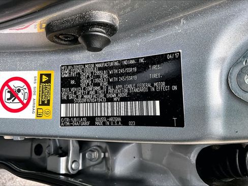 Used 2017 Toyota Highlander Limited Platinum AWD/4WD image 34