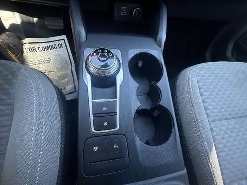 Used 2021 Ford Escape SE w/ Cold Weather Package image 16