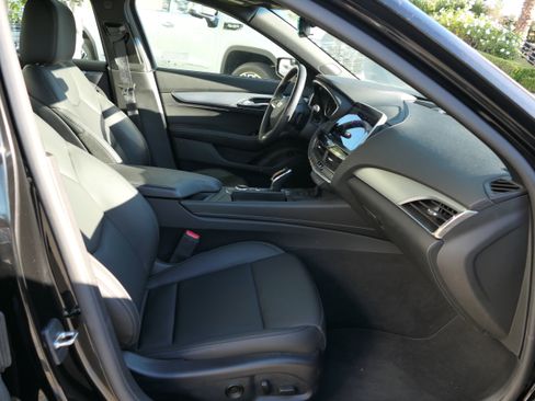 Certified 2023 Cadillac CT5 Luxury w/ Sun And Sound Package image 28