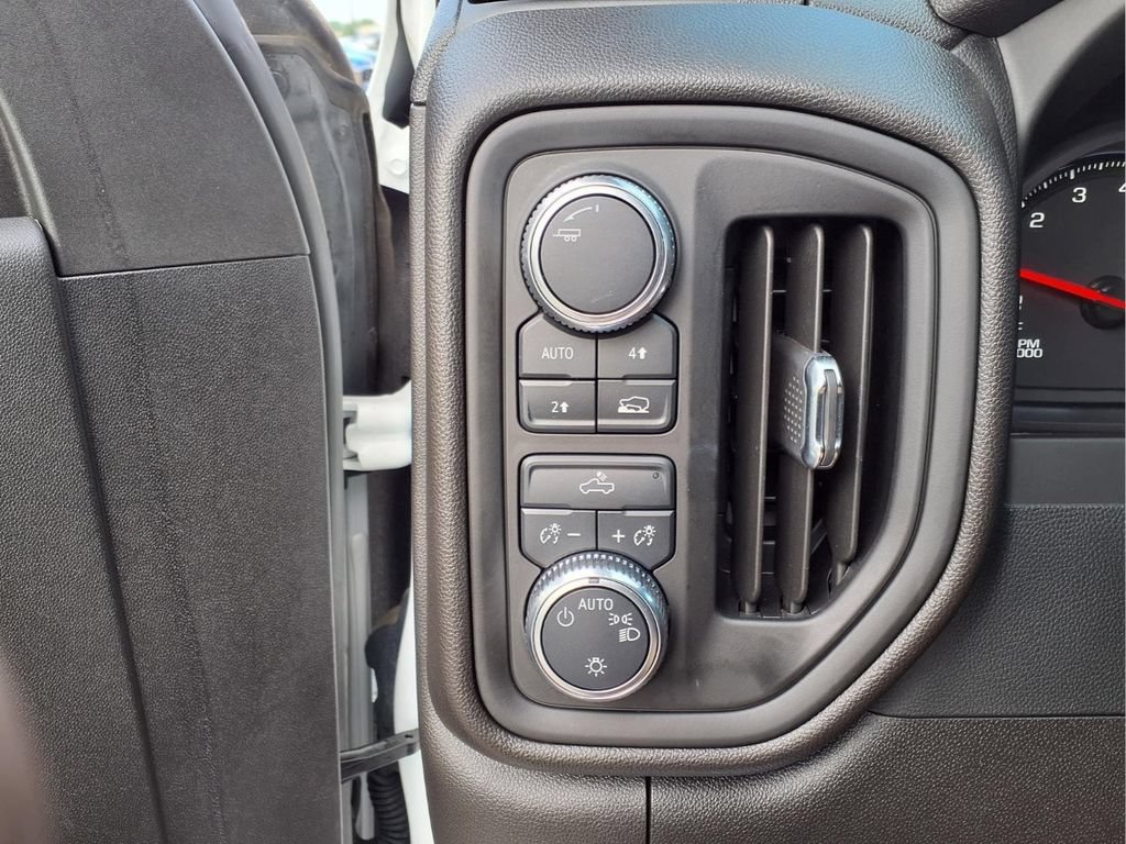 Used 2024 GMC Sierra 1500 Pro w/ Pro Value Package AWD/4WD image 18
