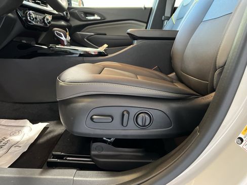 New 2026 Chevrolet Trax ACTIV w/ Driver Confidence Package FWD image 13