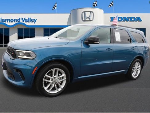 Used 2024 Dodge Durango GT image 3
