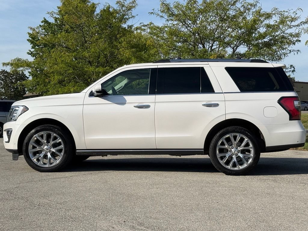 Used 2018 Ford Expedition Limited w/ Equipment Group 302A AWD/4WD image 2