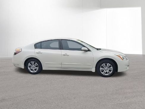 Used 2012 Nissan Altima 2.5 SL w/ 2.5SL Pkg FWD image 11