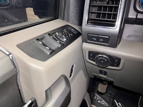 Used 2022 Ford F350 XLT w/ XLT Premium Package image 6