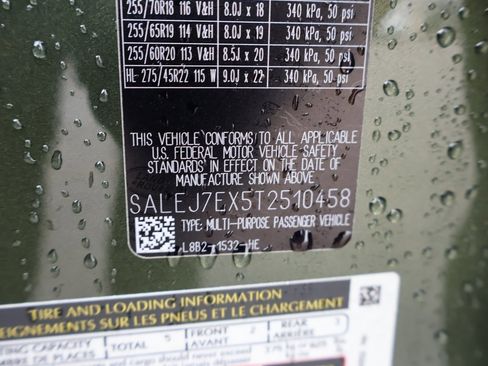 New 2026 Land Rover Defender 110 S image 40