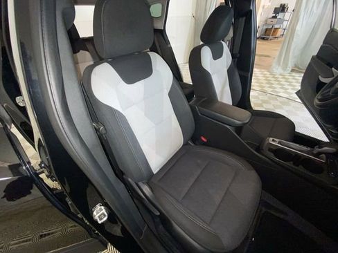 Used 2024 Chevrolet Trax LS FWD image 15