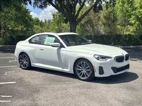 New 2026 BMW 230i Coupe w/ Convenience Package RWD image 2