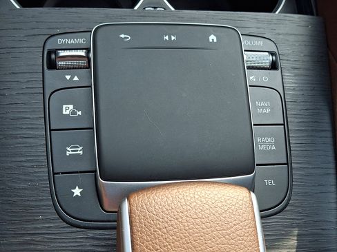 Used 2024 Mercedes-Benz GLE 350 4MATIC image 26