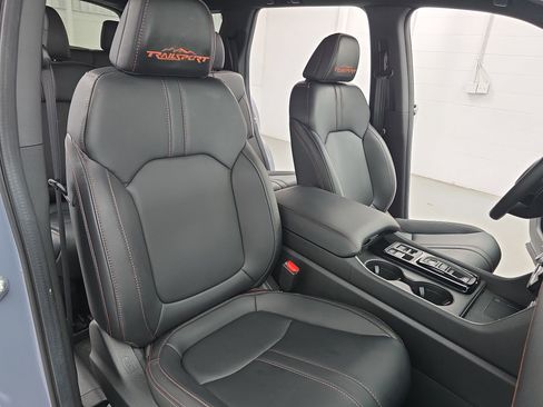 Certified 2025 Honda Pilot TrailSport image 10