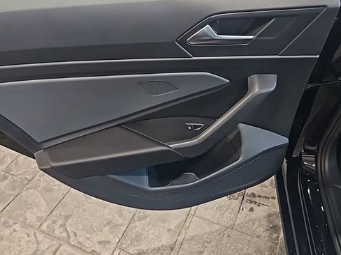 New 2026 Volkswagen Jetta SE FWD image 20