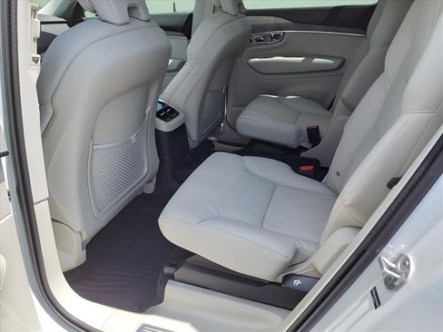 Used 2025 Volvo XC90 T8 Plus w/ Protection Package image 17