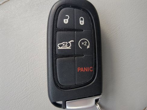 Used 2022 Jeep Cherokee Latitude Lux image 30