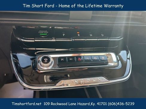 New 2025 Lincoln Corsair AWD w/ Towing Package image 15