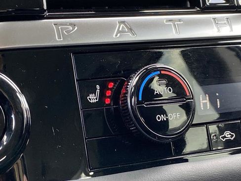 New 2026 Nissan Pathfinder SV image 7