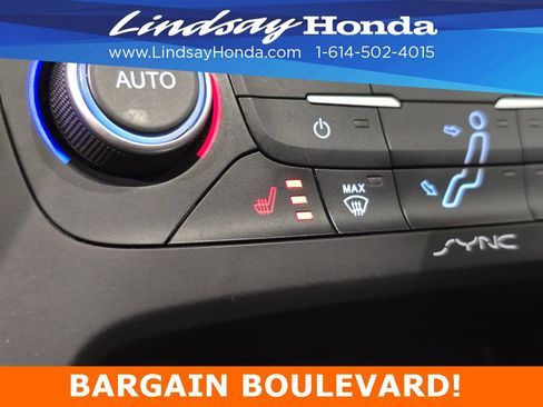 Used 2018 Ford Focus Titanium image 18