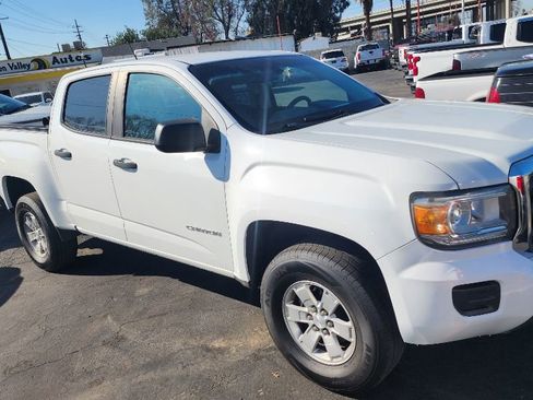 Used 2018 GMC Canyon 2WD Crew Cab w/ Trailering Package image 7