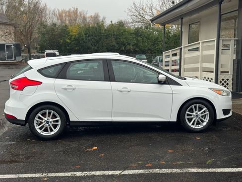 Used 2015 Ford Focus SE image 8