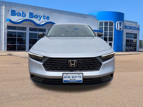 New 2025 Honda Accord SE image 8