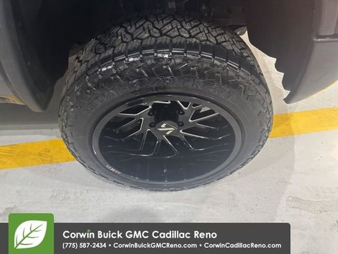 Used 2015 GMC Sierra 1500 SLE w/ All-Terrain Package image 35