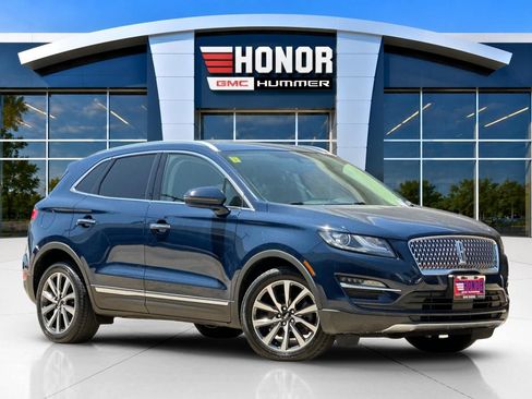 Used 2019 Lincoln MKC Reserve FWD image 2