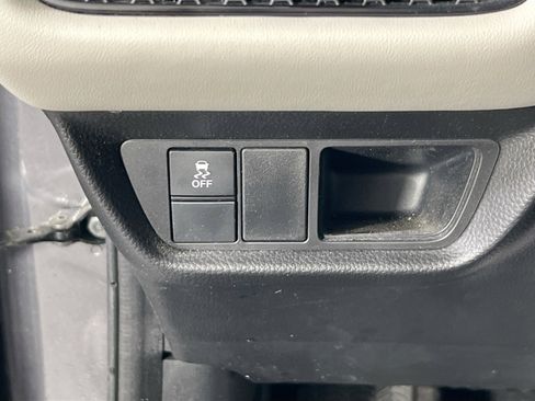 Used 2023 Honda HR-V EX-L image 10