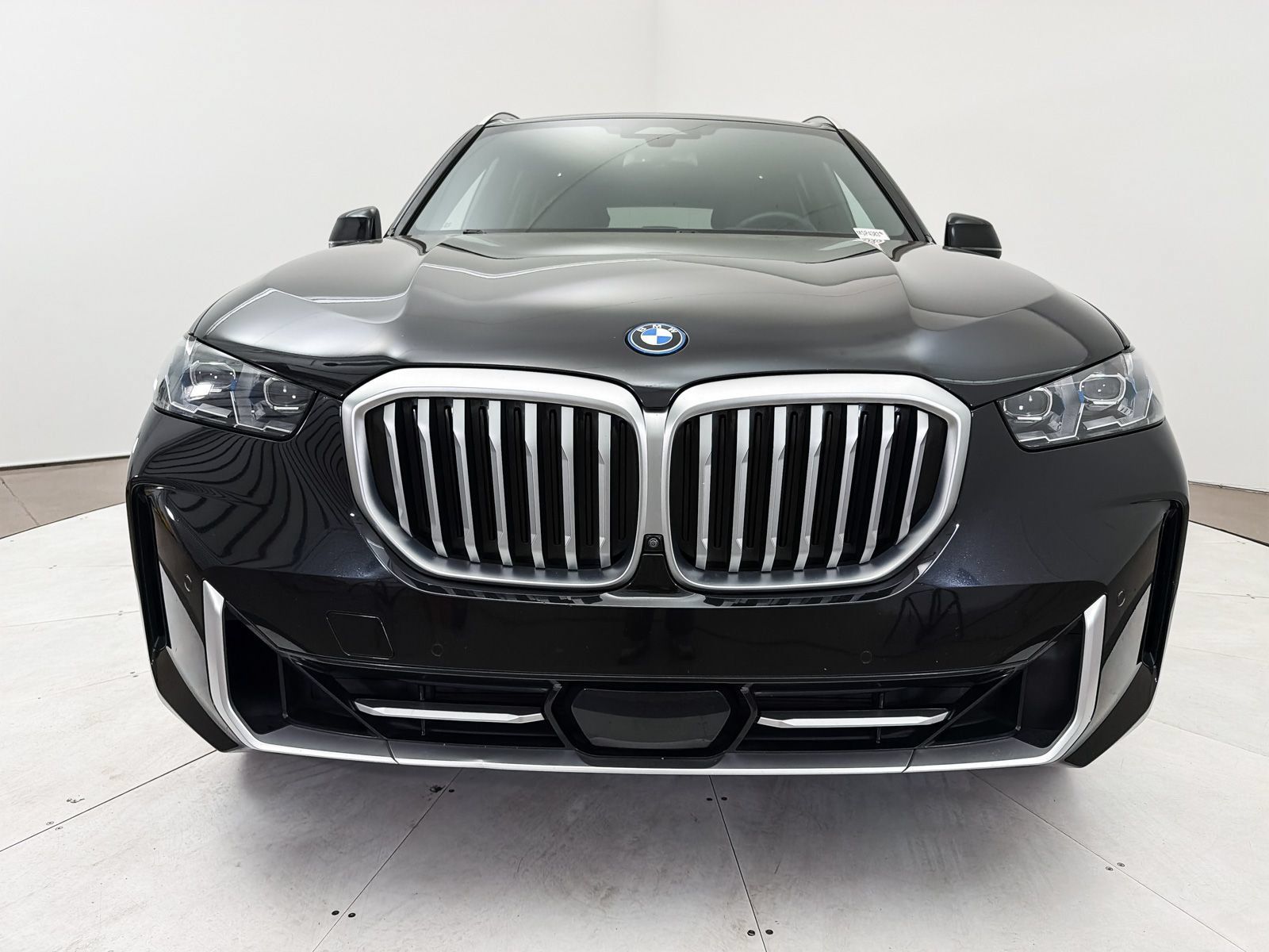 Used 2024 BMW X5 xDrive50e AWD/4WD image 12