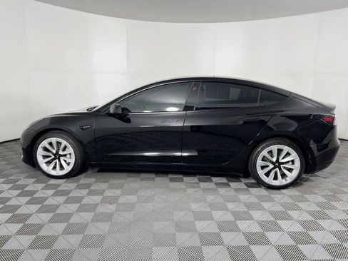 Used 2023 Tesla Model 3 Standard Range RWD image 5