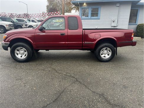 Used 2002 Toyota Tacoma PreRunner image 4