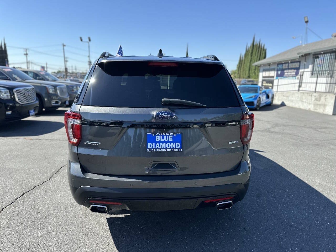 Used 2017 Ford Explorer Sport w/ Equipment Group 401A AWD/4WD image 5