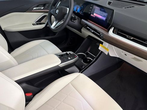 Used 2026 BMW X1 xDrive28i w/ Technology Package image 26