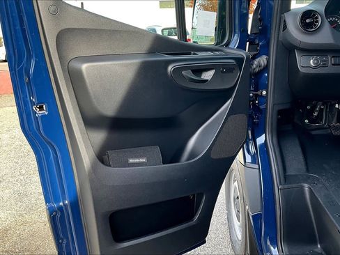 New 2026 Mercedes-Benz Sprinter 2500 image 12